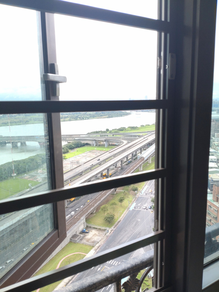 新北市 三重區 中正南路_麗寶之星ㄒ1  鍾小姐(2)