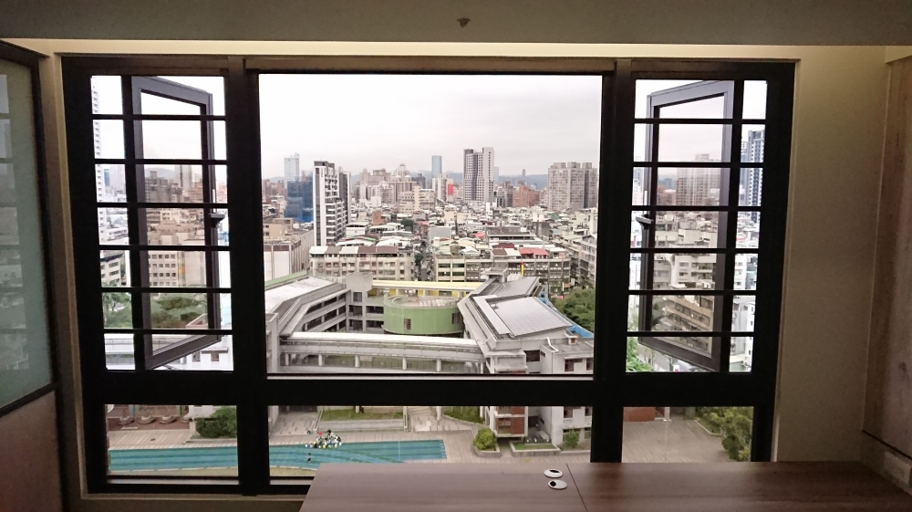 新北市 三重區 文化南路_河美  邱小姐