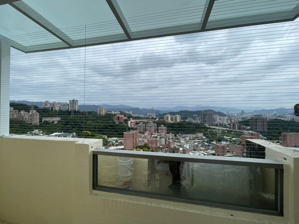 新北市 新店區 中興路_碧潭國璽  陳小姐