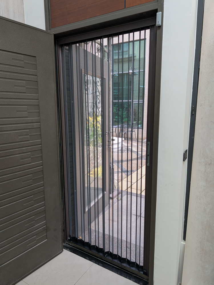 金屬網摺疊紗門