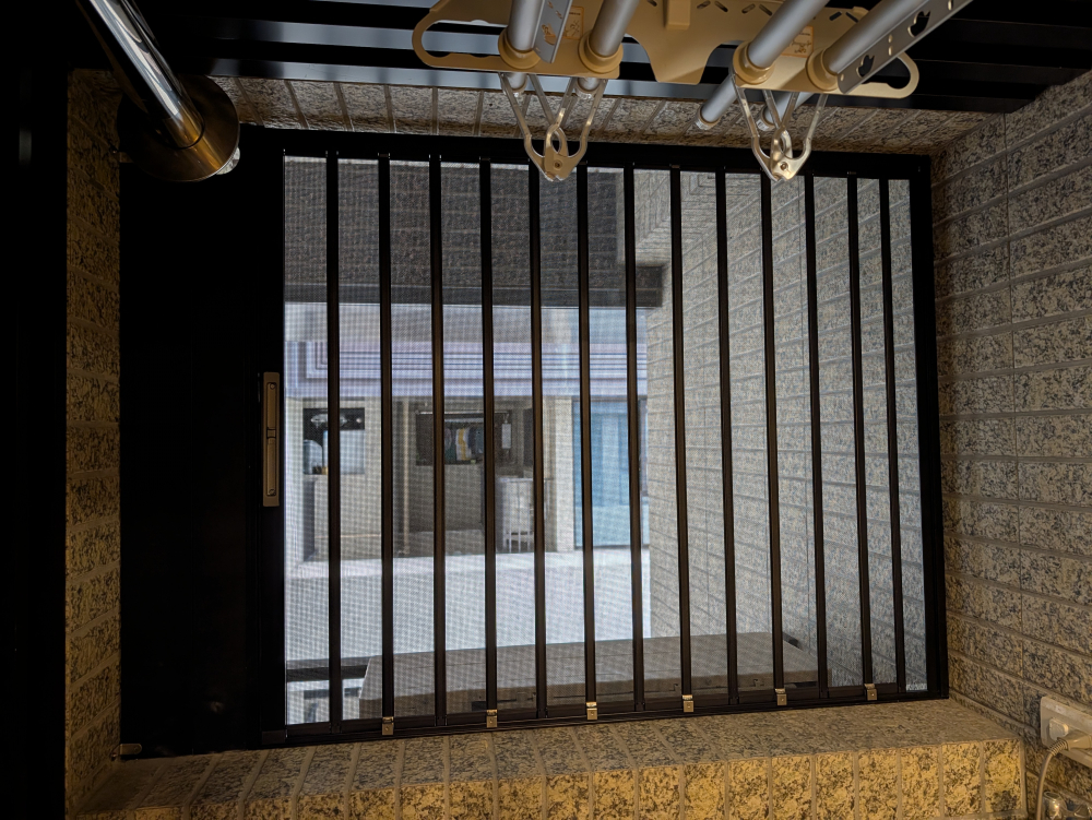 金屬網摺疊紗門