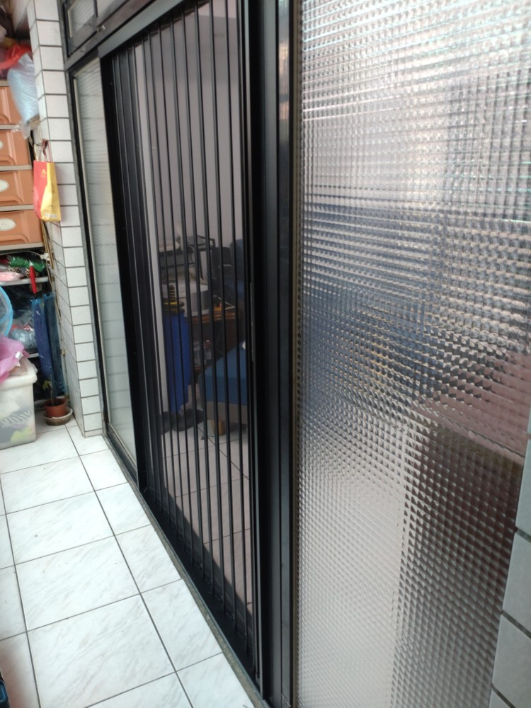 金屬網摺疊紗門